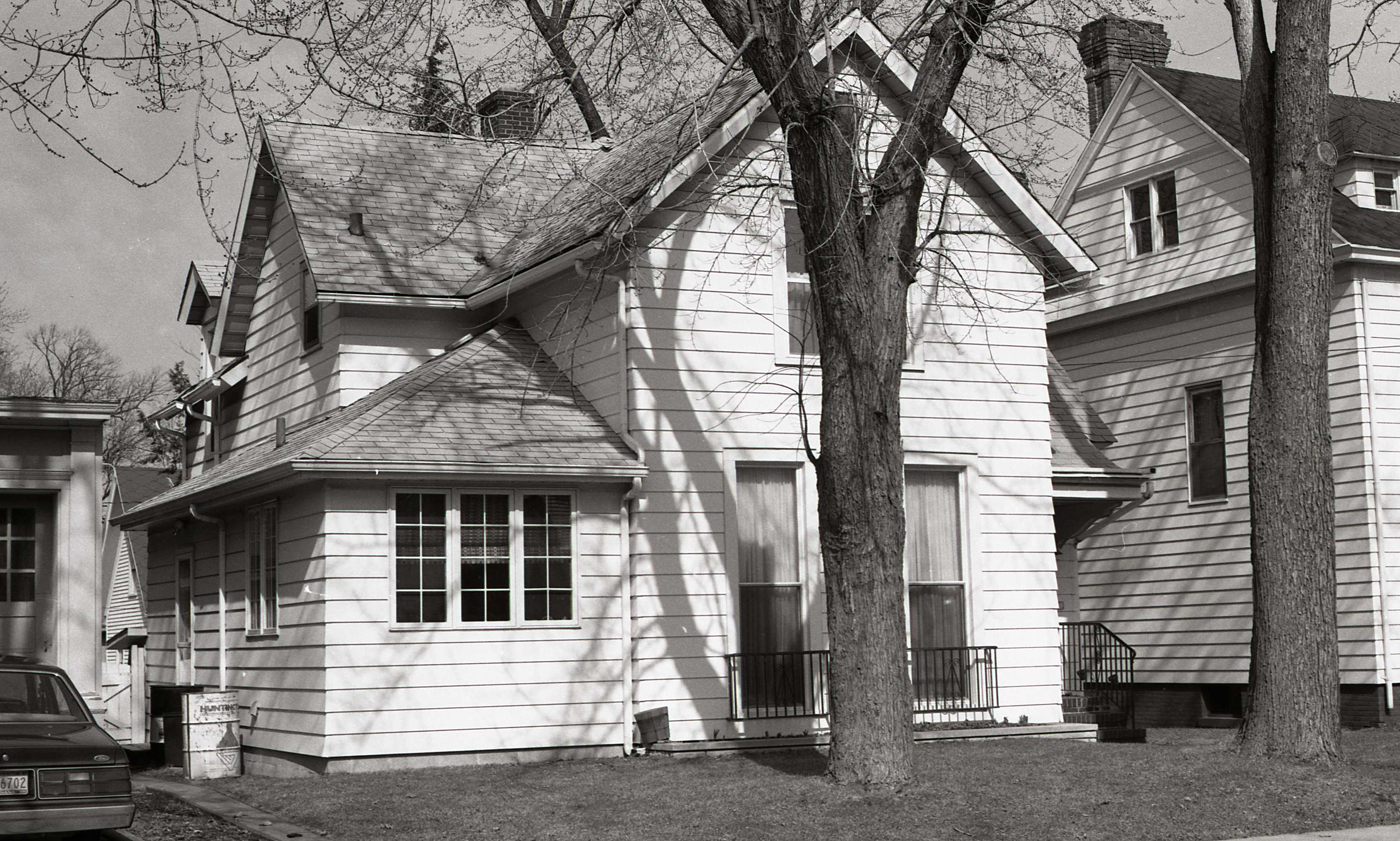 319 W Navarre Street